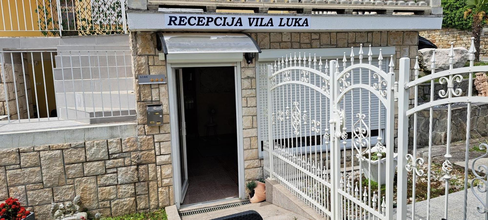 Guest House Vila Luka Portorose Esterno foto